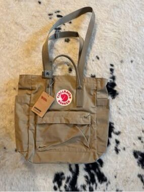 Fjallraven Kånken Totepack in Khaki/Tan NWT
